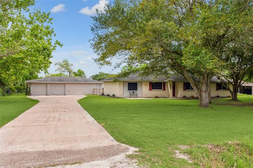 7245 Avenue M, Santa Fe, TX, 77510-9530 | Card Image