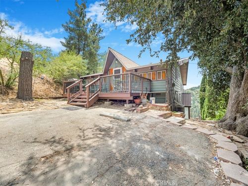299 Darfo Dr, Crestline, CA, 92325-9532 | Card Image