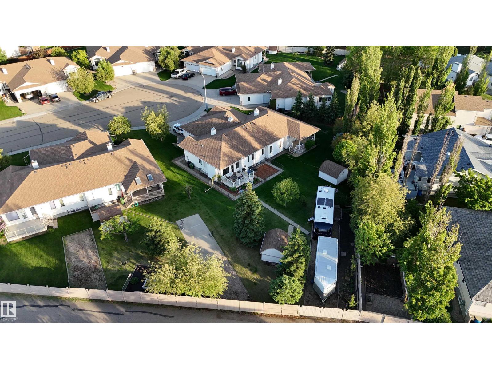 Residential in Camrose 2