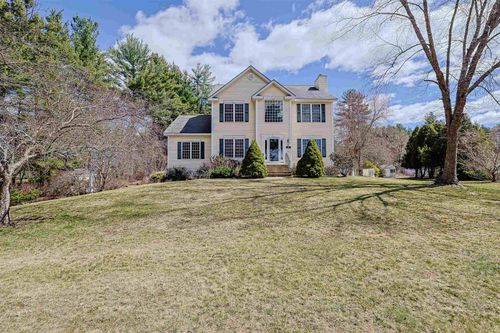 10 Checkerberry Ln, Londonderry, NH, 03053-2287 | Card Image