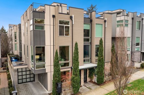 3641 Dayton Ave N, Seattle, WA, 98103-8510 | Card Image