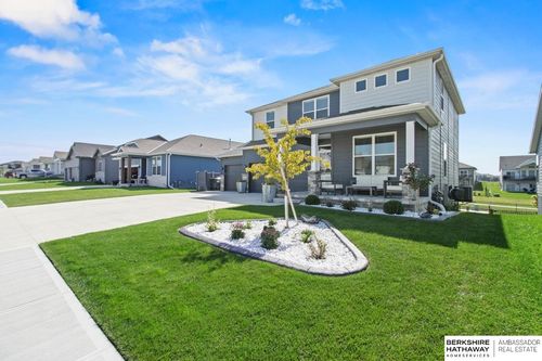 19109 Murray Trl, Gretna, NE, 68028-3595 | Card Image