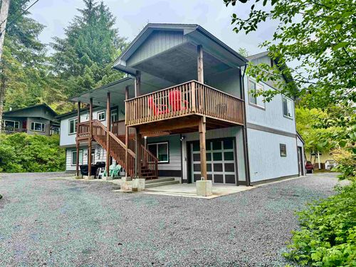 104 Sunset Dr, Sitka, AK, 99835-9583 | Card Image