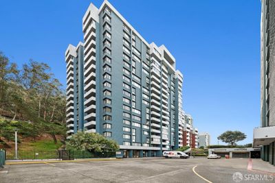 1721 - 555 Pierce Street, Condo with 2 bedrooms, 2 bathrooms and 1 parking in Albany CA | Image 2