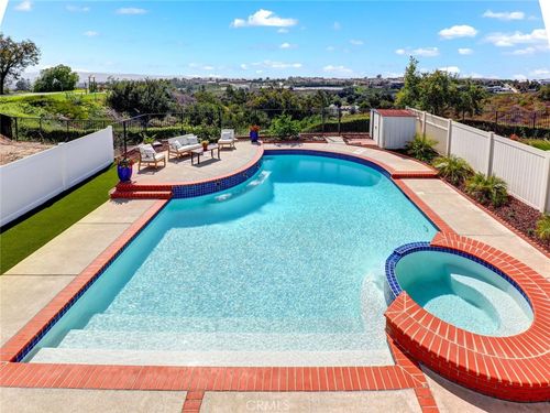 21095 Skylark Dr, Lake Forest, CA, 92630-7266 | Card Image