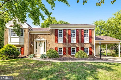 2152 Veenendaal Ct, HERNDON, VA, 20170-4042 | Card Image