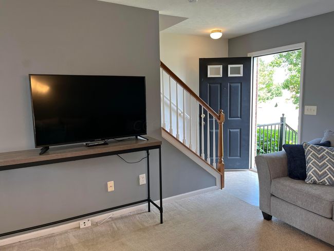 725 Lazelle Rd, Condo with 1 bedrooms, 2 bathrooms and null parking in Westerville OH | Image 4