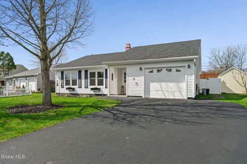 3 Willowbrook Ln, Cohoes, NY, 12047-2011 | Card Image