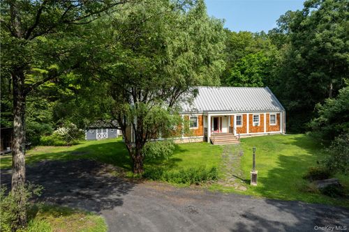 248 Stoll Rd, Saugerties, NY, 12477-3081 | Card Image
