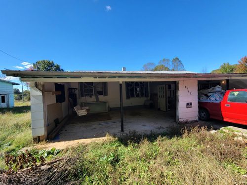 6097 Wards Rd, Hurt, VA, 24563-3641 | Card Image