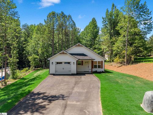 182 Hillcrest Avenue, Landrum, SC, 29356 | Card Image