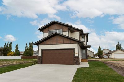 6312 58 St, House detached with 3 bedrooms, 2 bathrooms and 4 parking in Ponoka AB | Image 1