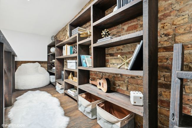 APT-3W - 660 W Roscoe St, Home with 2 bedrooms, 2 bathrooms and 1 parking in CHICAGO IL | Image 5