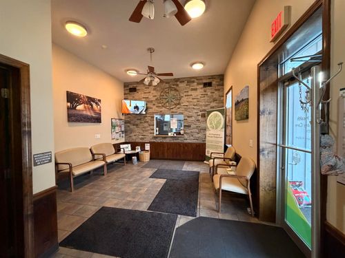 428 Morgantown St, Kingwood, WV, 26537-1140 | Card Image