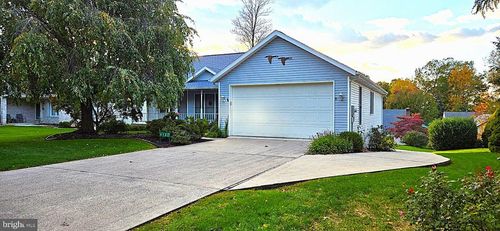 6127 Greenbriar Dr, FAYETTEVILLE, PA, 17222-9674 | Card Image