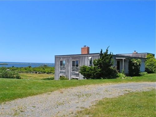 19 Lake Rd, Chilmark, MA, 02535-1619 | Card Image