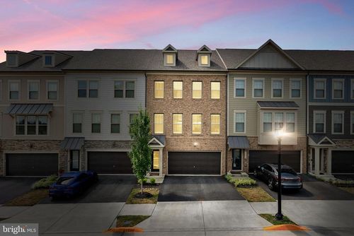 1093 Venifena Ter Se, LEESBURG, VA, 20175-4780 | Card Image
