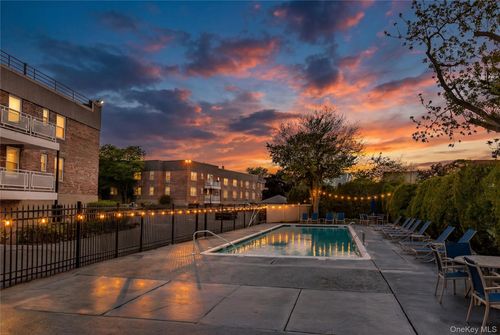 104-40 Daley Pl, Lynbrook, NY, 11563-2211 | Card Image
