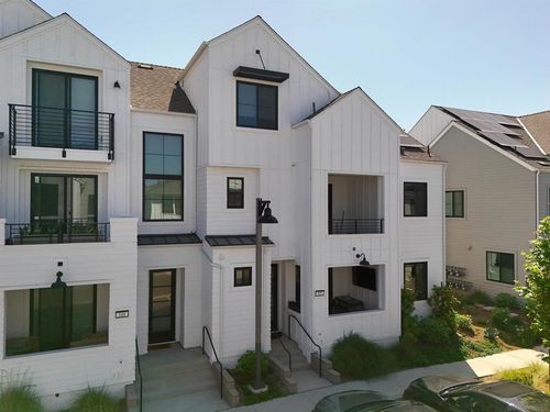 105-1402 Anacona Pl, Encinitas, CA, 92024 | Card Image