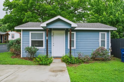 a-1118 Northwestern Ave, Austin, TX, 78702-2874 | Card Image