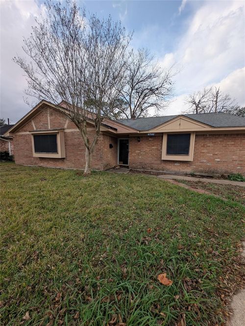 8703 Collingsdale Rd, La Porte, TX, 77571-3713 | Card Image