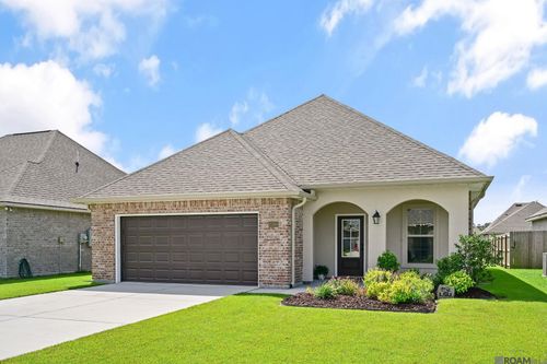 594-23585 Conifer Dr, Denham Springs, LA, 70726-8216 | Card Image