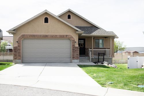 1013 W 3000 N, Pleasant View, UT, 84414-2123 | Card Image