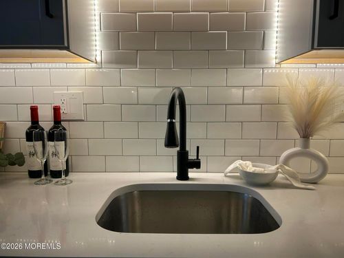 1035 Aberdeen Dr, Lakewood, NJ, 08701-7914 | Card Image