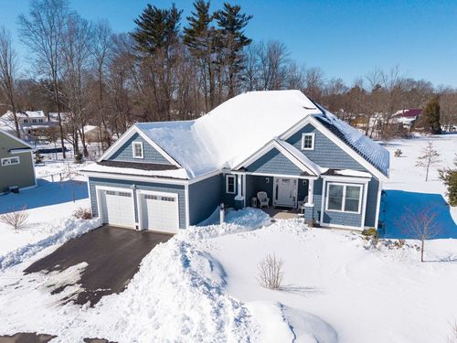 8 Thistle Way, Exeter, NH, 03833-2062 | Card Image