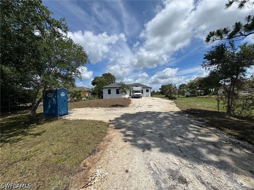 2675 35th Ave Ne, NAPLES, FL, 34120-1406 | Card Image