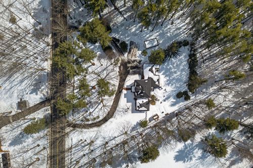 188 Kensington Rd, Hampton Falls, NH, 03844-2224 | Card Image