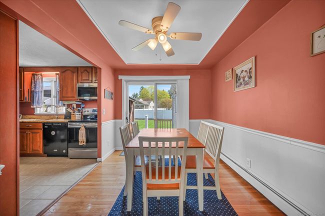 117 E Side Dr, House other with 3 bedrooms, 2 bathrooms and null parking in Wallingford CT | Image 11