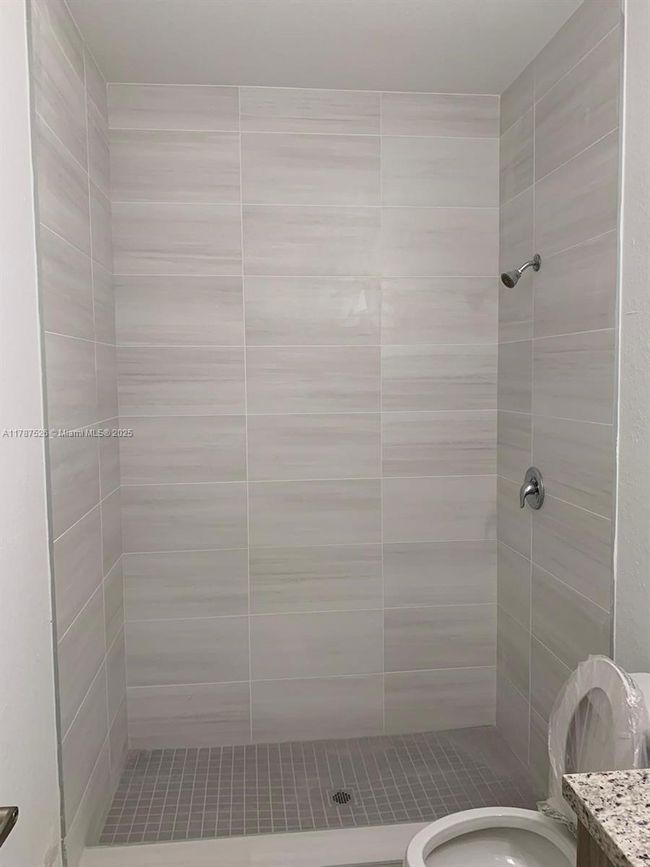 1 - 899 Sw 10 Th St, Home with 3 bedrooms, 2 bathrooms and null parking in Pompano Beach FL | Image 6