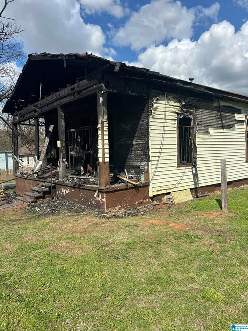 1025 42nd Pl N, BIRMINGHAM, AL, 35212-1127 | Card Image