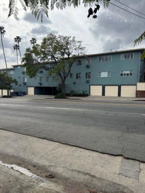 4-4501 Finley Ave, Los Angeles, CA, 90027-2622 | Card Image
