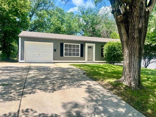6418 E 150th St, Grandview, MO, 64030-4508 | Card Image