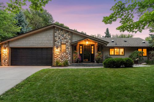 15411 Village Woods Dr, Eden Prairie, MN, 55347-1438 | Card Image