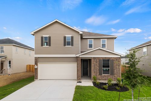 425 Panther Pass, Seguin, TX, 78155-3862 | Card Image