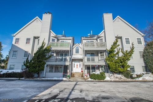 19-19 Crystal Ln, Paterson, NJ, 07501-3372 | Card Image