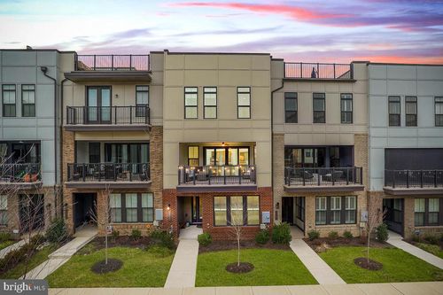 23049 Cottonwillow Sq, BRAMBLETON, VA, 20148-4955 | Card Image