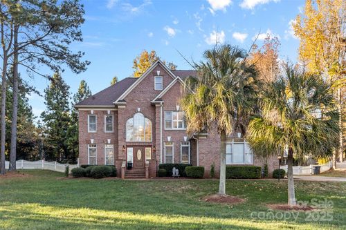 6041 Bluebird Hill Ln, Matthews, NC, 28104-7259 | Card Image