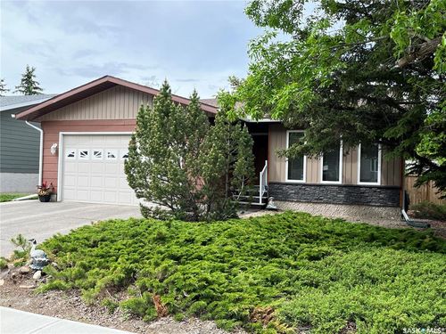 721 Jasper St, Maple Creek, SK, S0N1N0 | Card Image