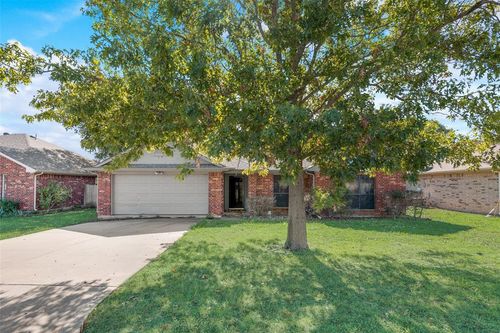 109 Cherokee Trail, Alvarado, TX, 76009 | Card Image