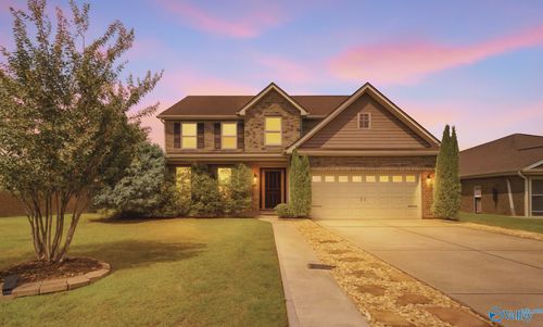 3011 Magnolia Leaf Cir Se, Owens Cross Roads, AL, 35763-8894 | Card Image