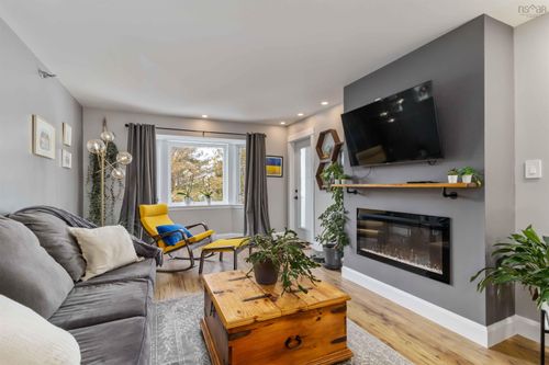 302-83 Kearney Lake Rd, Halifax, NS, B3M4E6 | Card Image