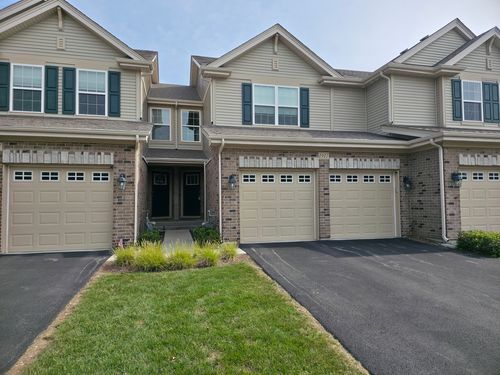 1917 Turtle Creek Ct, Aurora, IL, 60503-4925 | Card Image