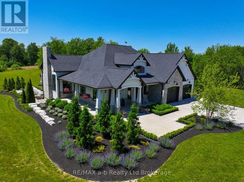 631 Windham 2 Road, Norfolk, ON, N0J1P0 | Card Image