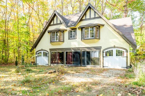 14370 Lakeshore Rd, Lakeside, MI, 49116-9738 | Card Image