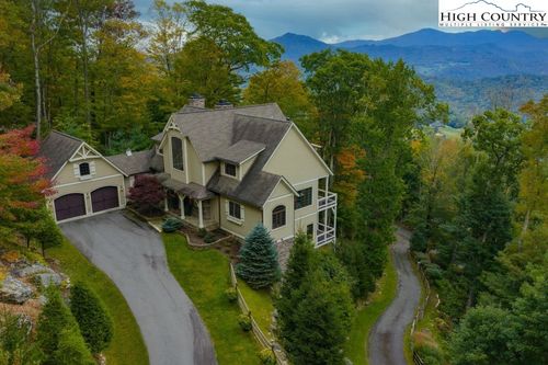 906 Fox Meadow Rd, Banner Elk, NC, 28604-7410 | Card Image