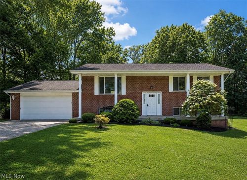 112 Berry Lane, Marietta, OH, 45750 | Card Image